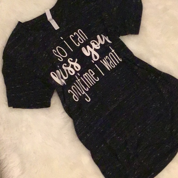 Small graphic tee shirt in good condition pre worn - Picture 8 of 13